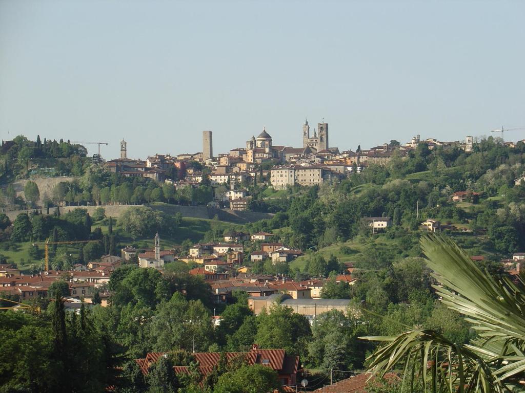 B&B Ca Rossa Bergamo Exterior photo